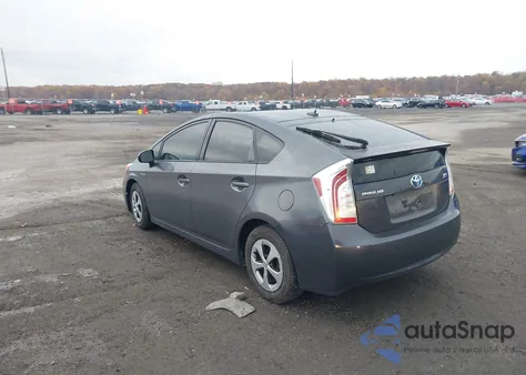 2014 Toyota Prius Three из США, поврежденный, VIN JTDKN3DU6E1809352